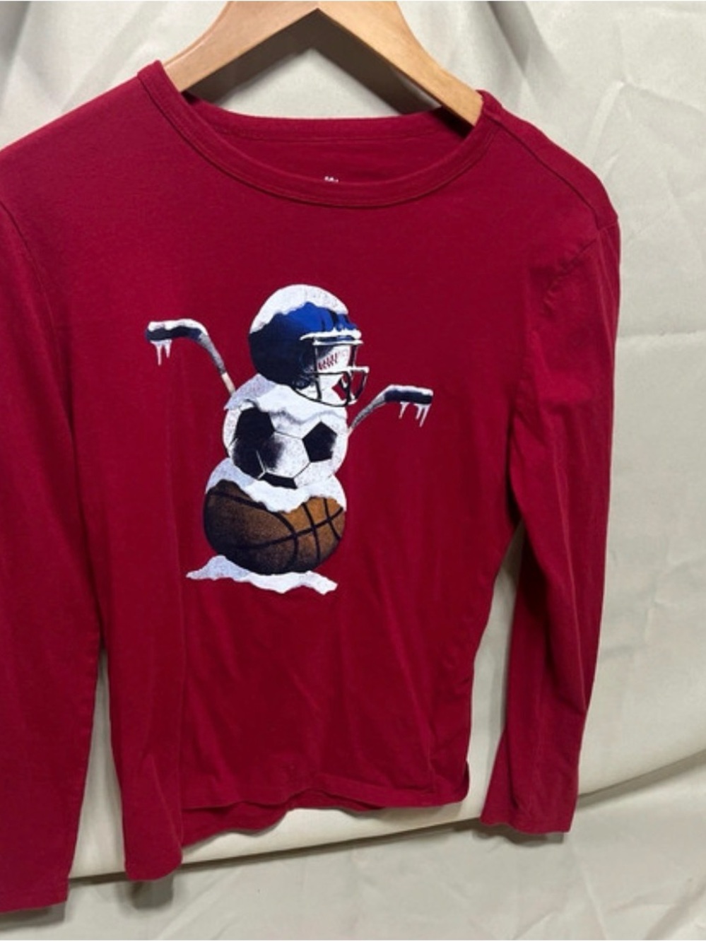 GAP Long Sleeve Maroon Sports Snowman Tee